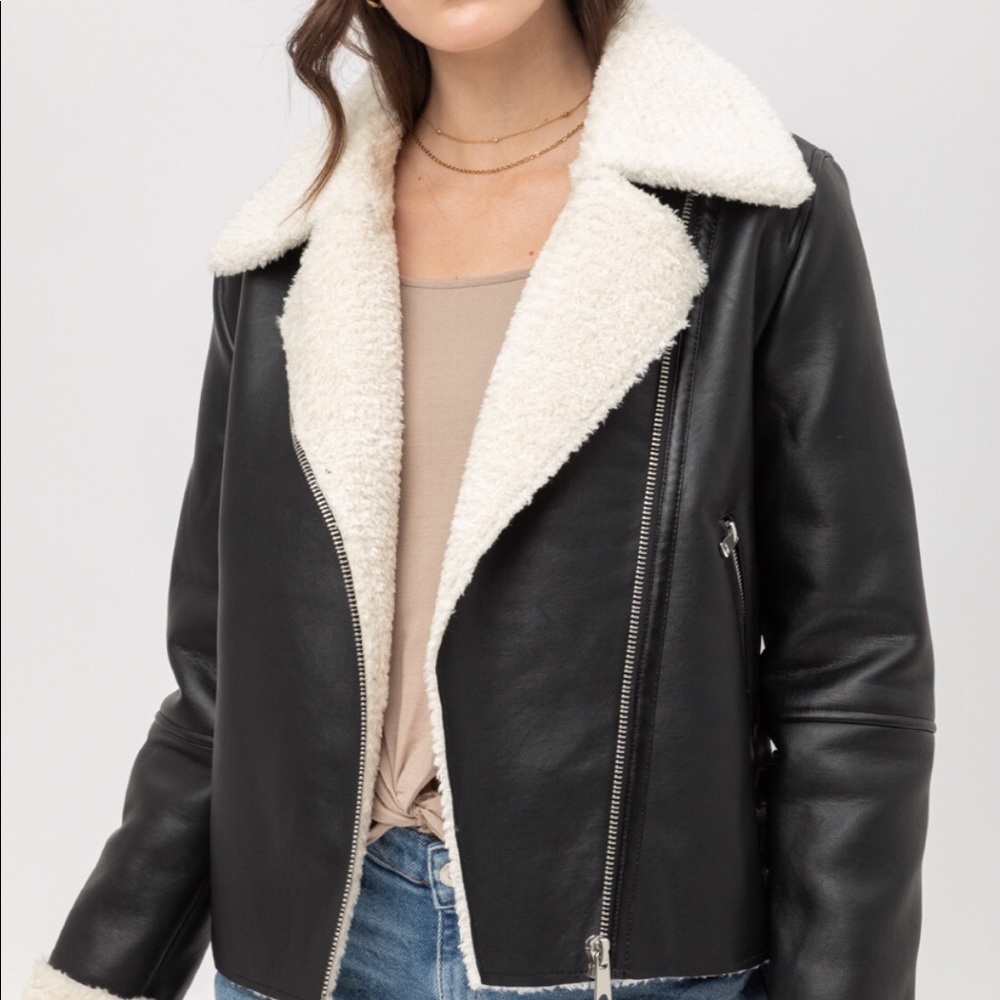 PU LEATHER/FLEEVE MOTO JACKET